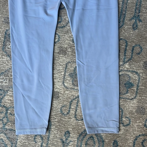 BNWT Athleta Light Blue Ultra High Rise Elation Leggings - Picture 7 of 8